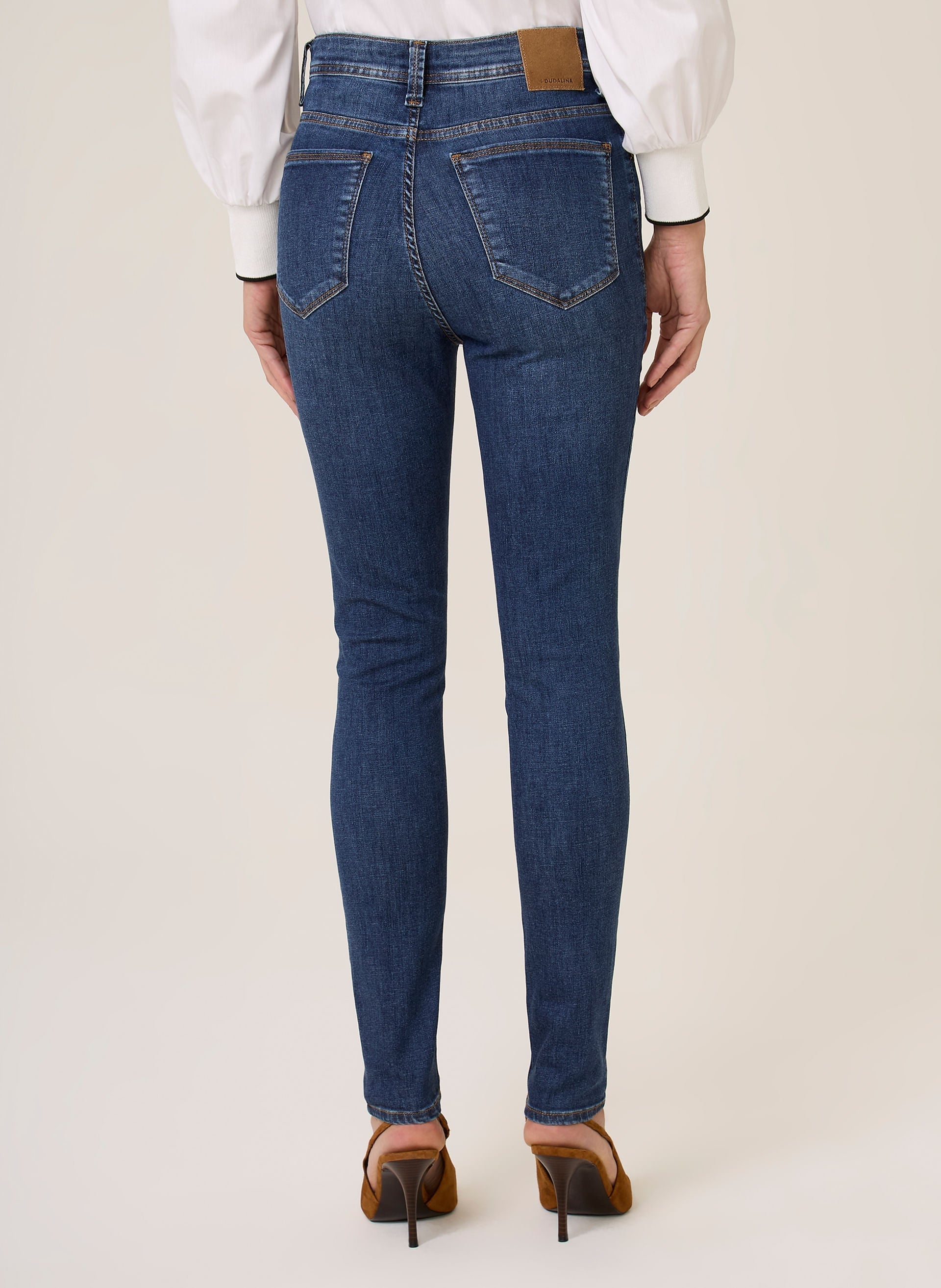 Calça Jeans Cigarrete Paola Feminina Jeans Escuro Dudalina