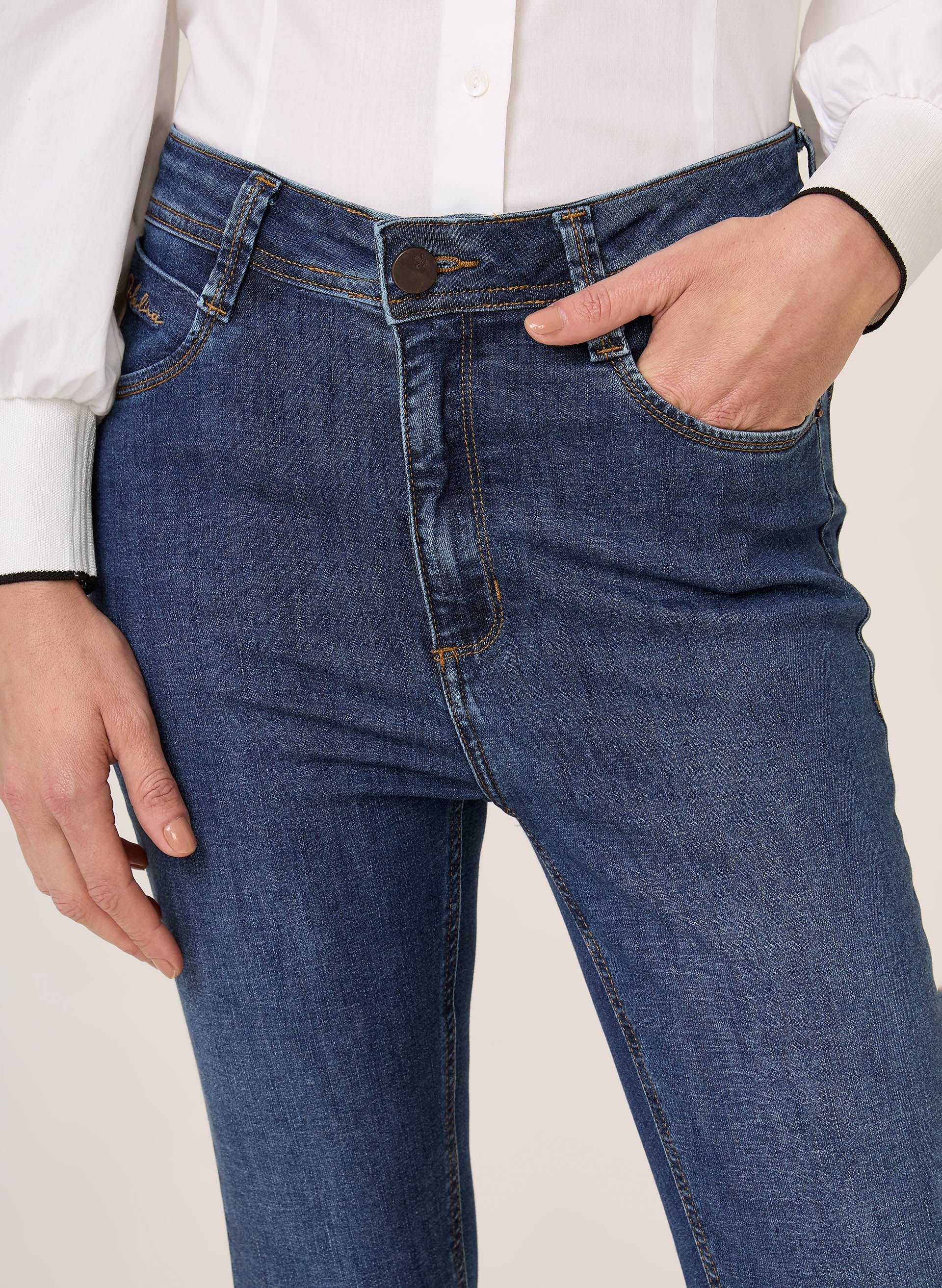 Calça Jeans Cigarrete Paola Feminina Jeans Escuro Dudalina