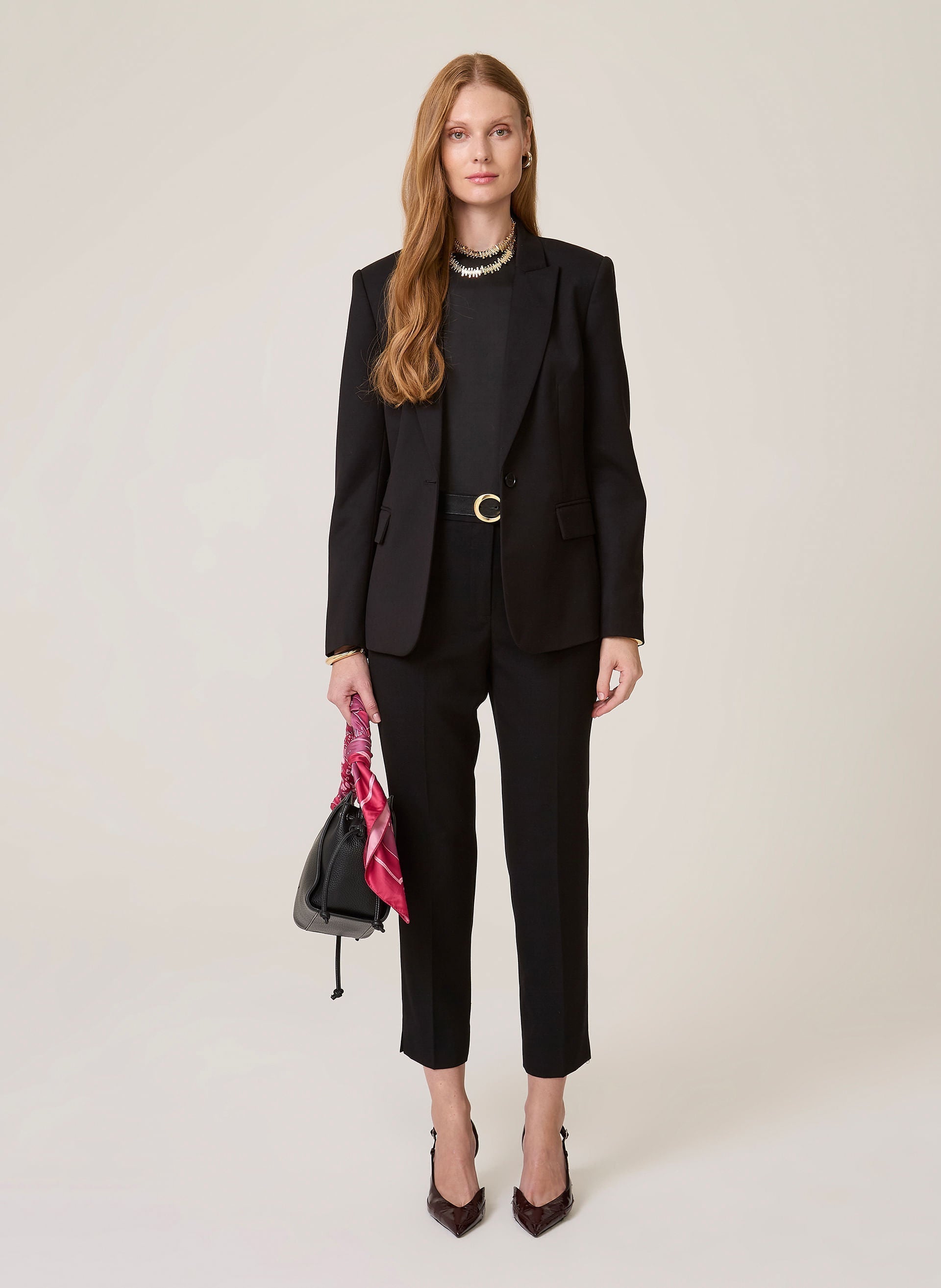 Blazer Slim Feminino Preto Elegante Corte Ajustado Dudalina