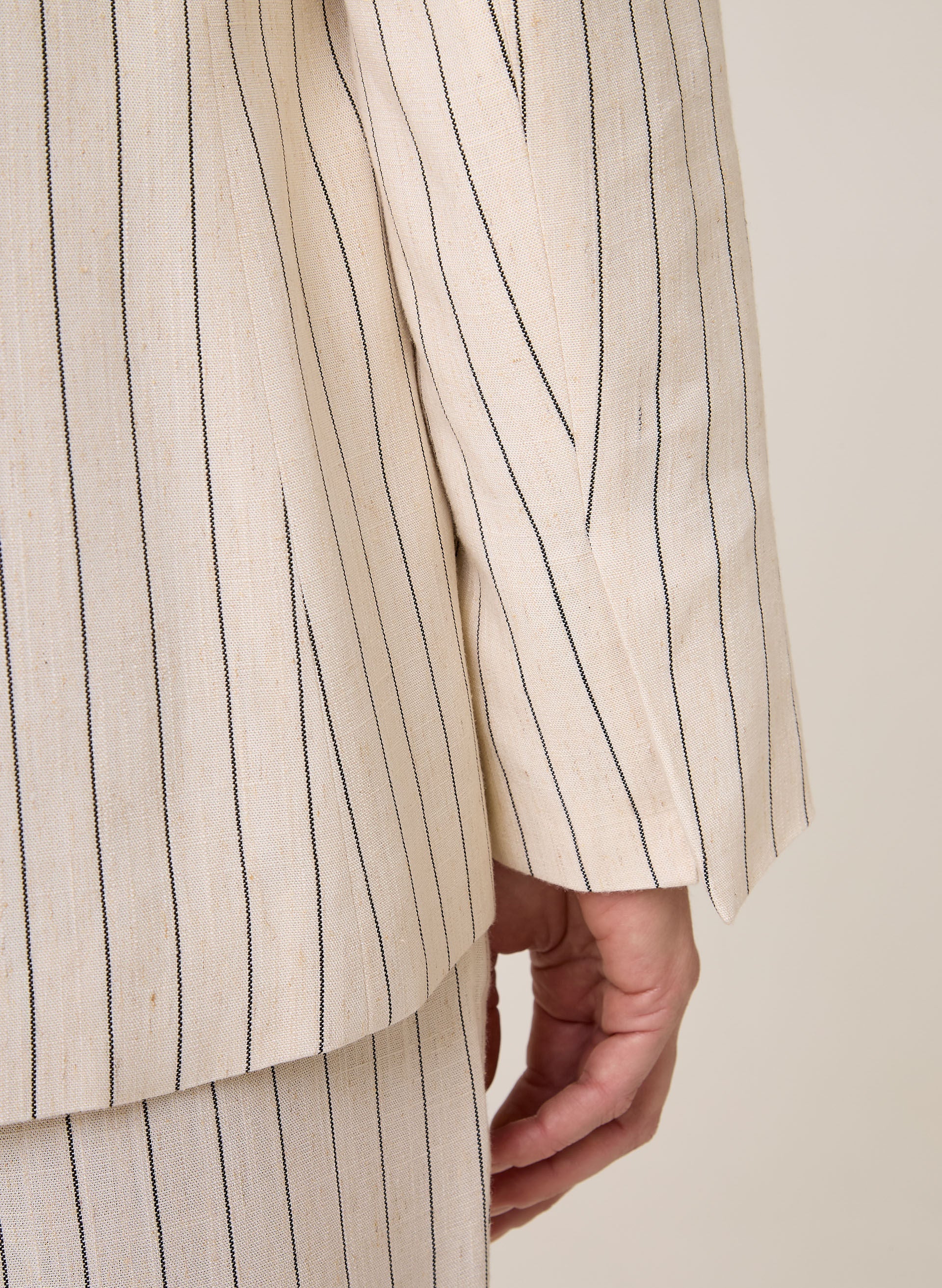 Blazer Alfaiataria Feminino Linho Catarina Bege Claro Elegante