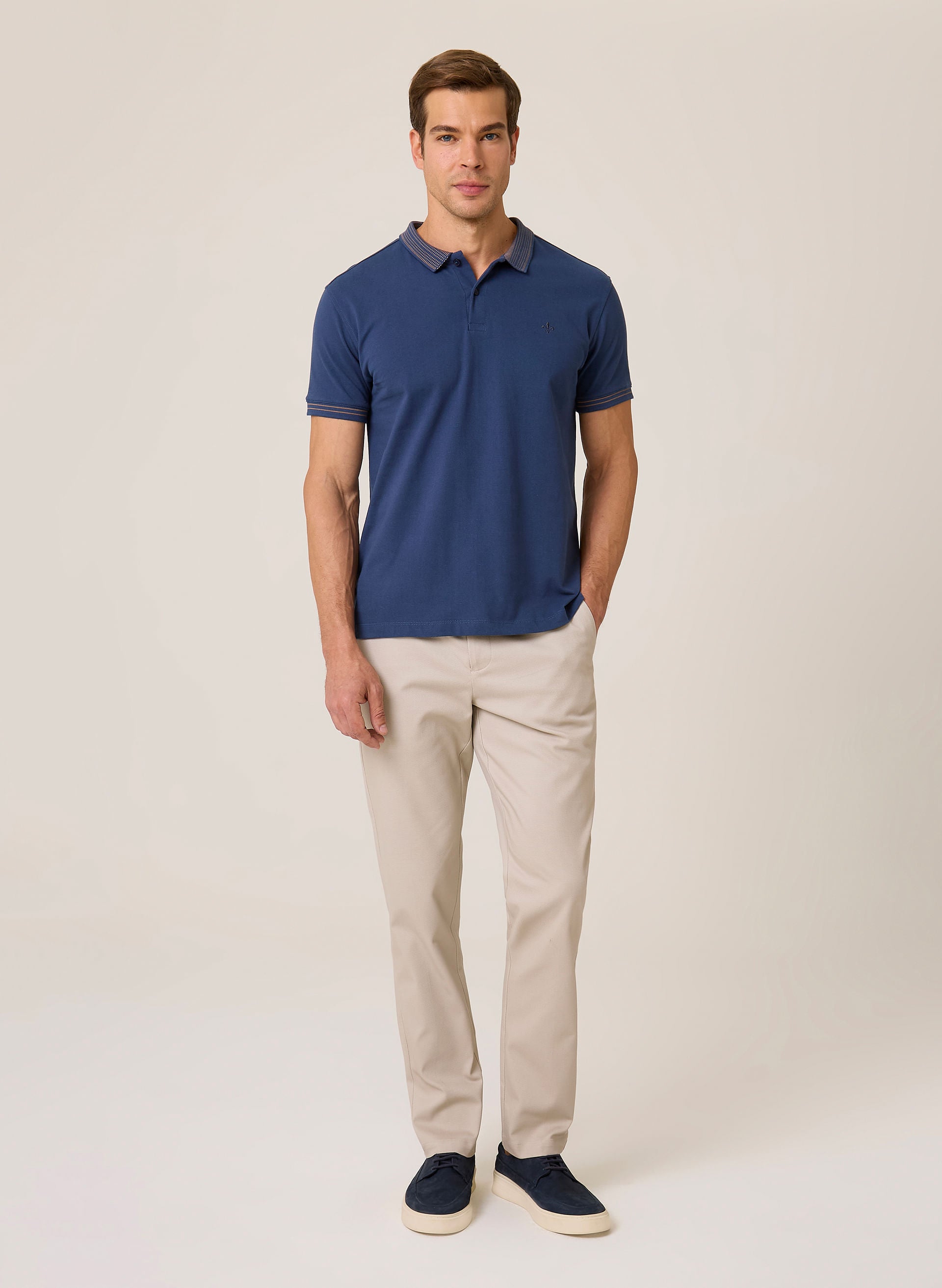 Polo Masculina Regular Fit Piquet com Gola Jacquard Azul Marinho