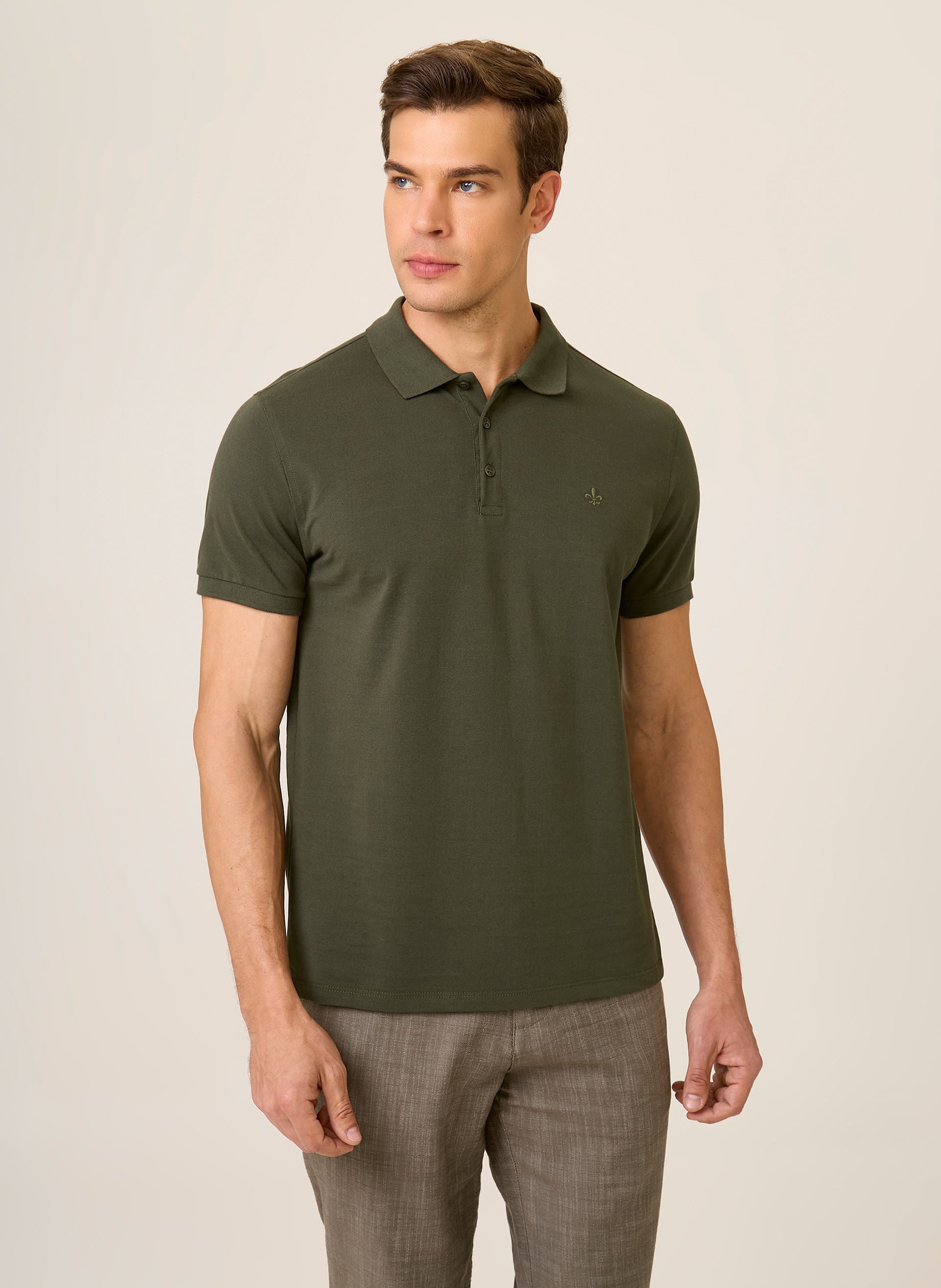 Polo Masculina Regular Fit Essential Básica Verde Militar Confortável