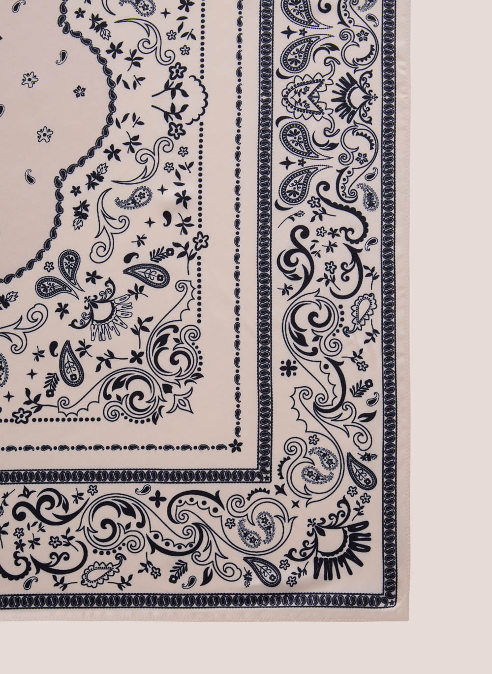 Lenço Paisley Dudalina Feminino Bege Claro Estampado Elegante