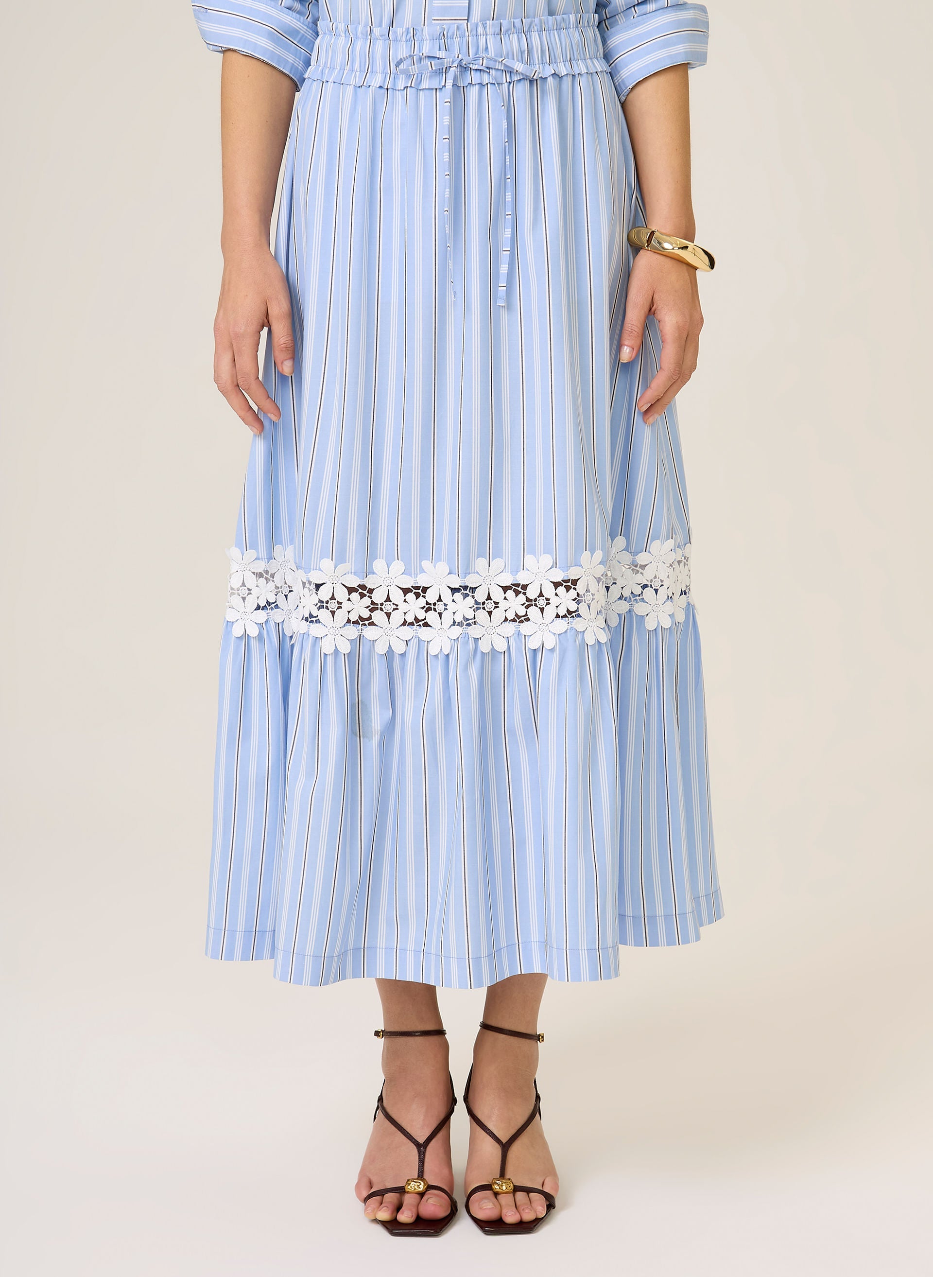 Saia Midi Camadas Listrada Feminina com Renda Detalhada Azul