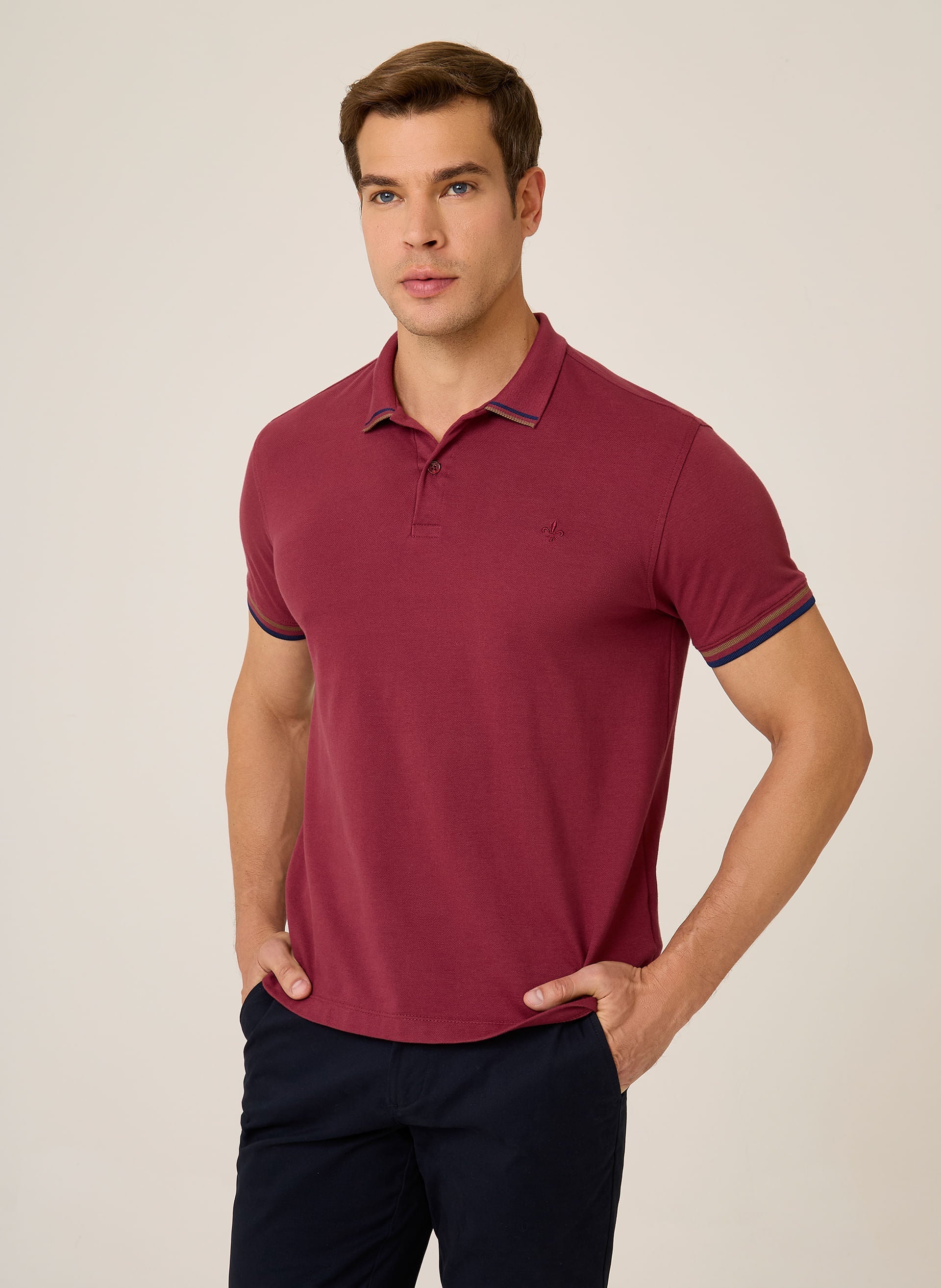 Polo Masculina Regular Fit Piquet Gola Jacquard Vinho Dudalina
